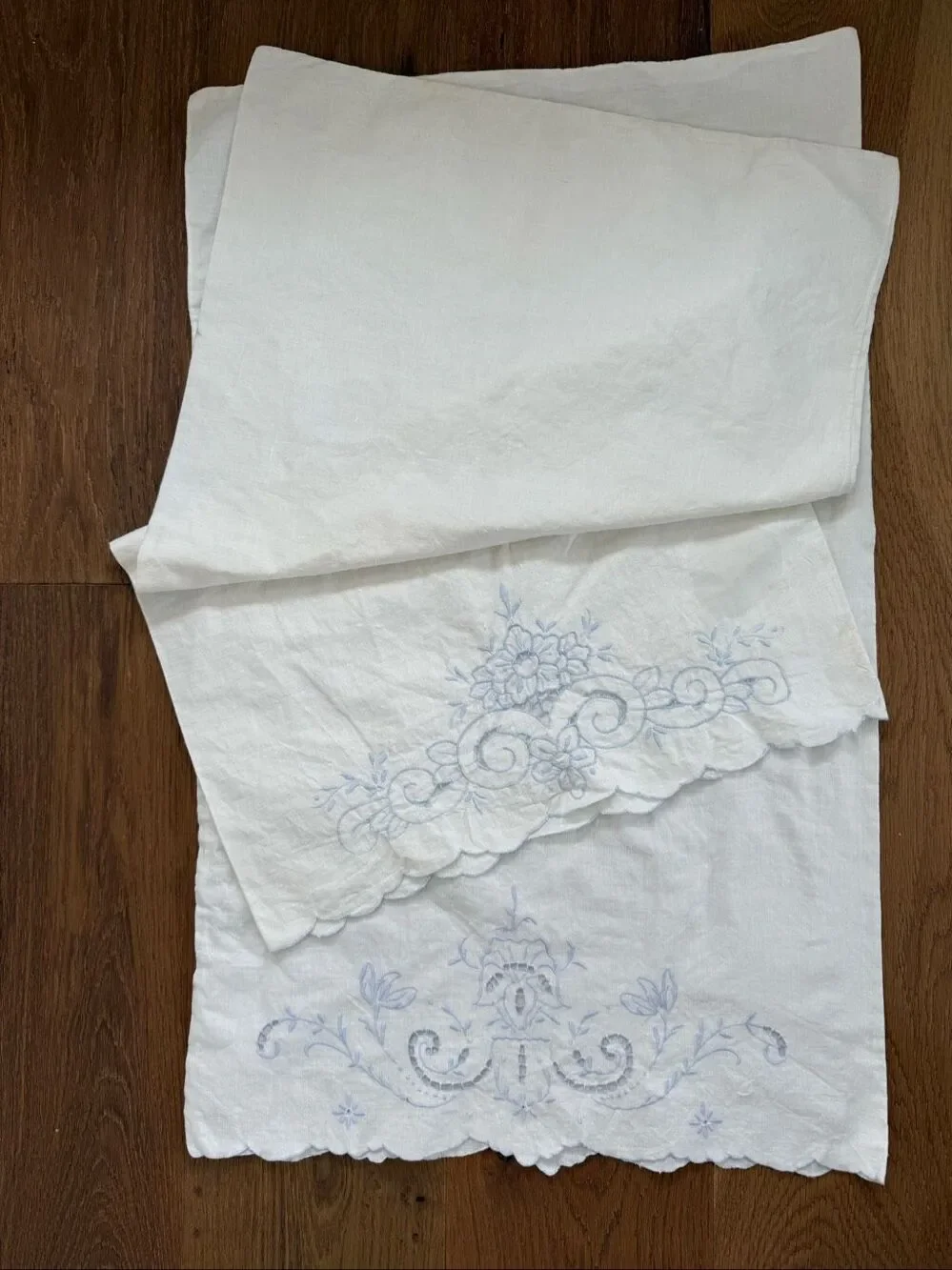 2 Vintage Queen Size Pillowcases Blue Embroidered Scalloped Edge